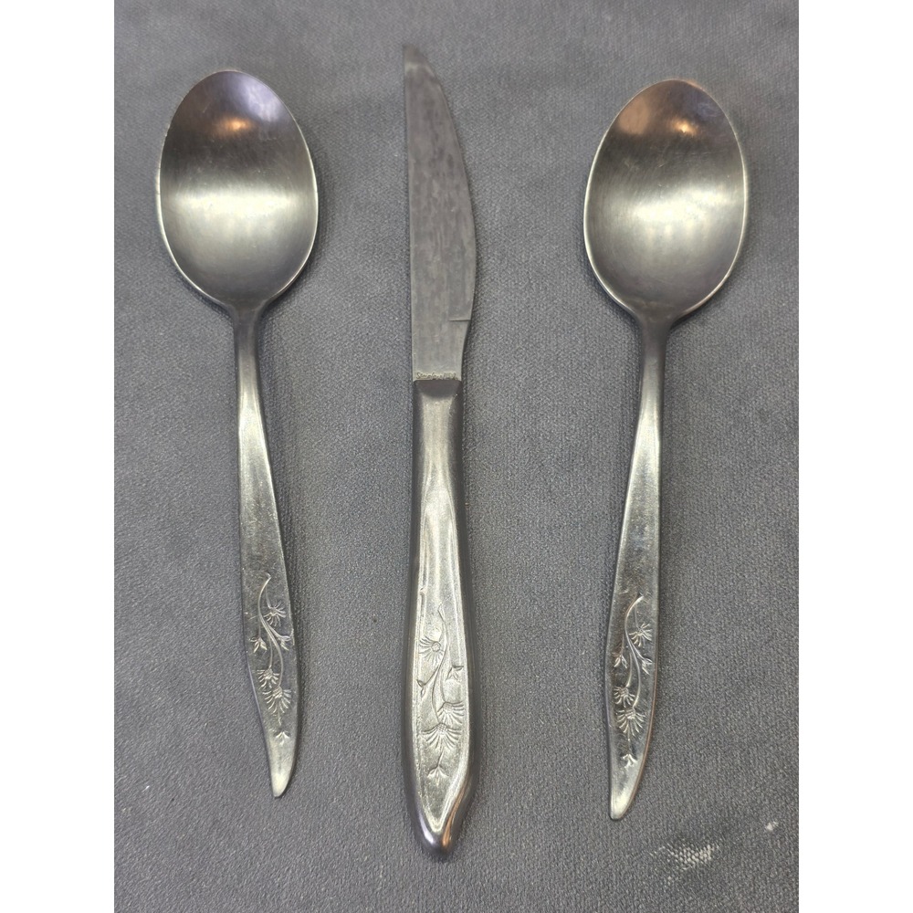 Tradition Misty Isle Stainless USA Flatware Set 2 Spoons 1 Knife Floral Etched